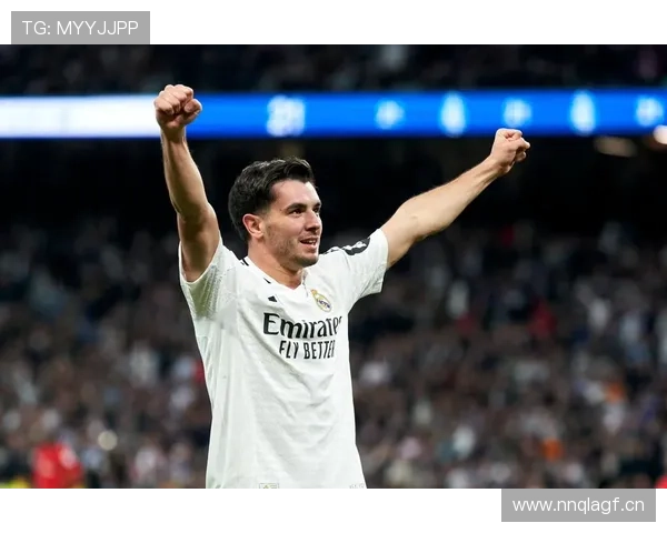 塞维利亚复兴豪强目标面临挑战,当前赛季表现未达预期,竞争力有待重建