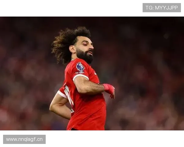 内马尔与萨拉赫在边锋角色下的突破方式分化与进攻结构转移