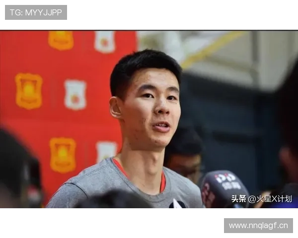 郭昊文这自律程度，连健身房私教都自闭了